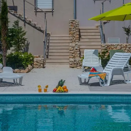 Hidden Paradise 波弗加纳